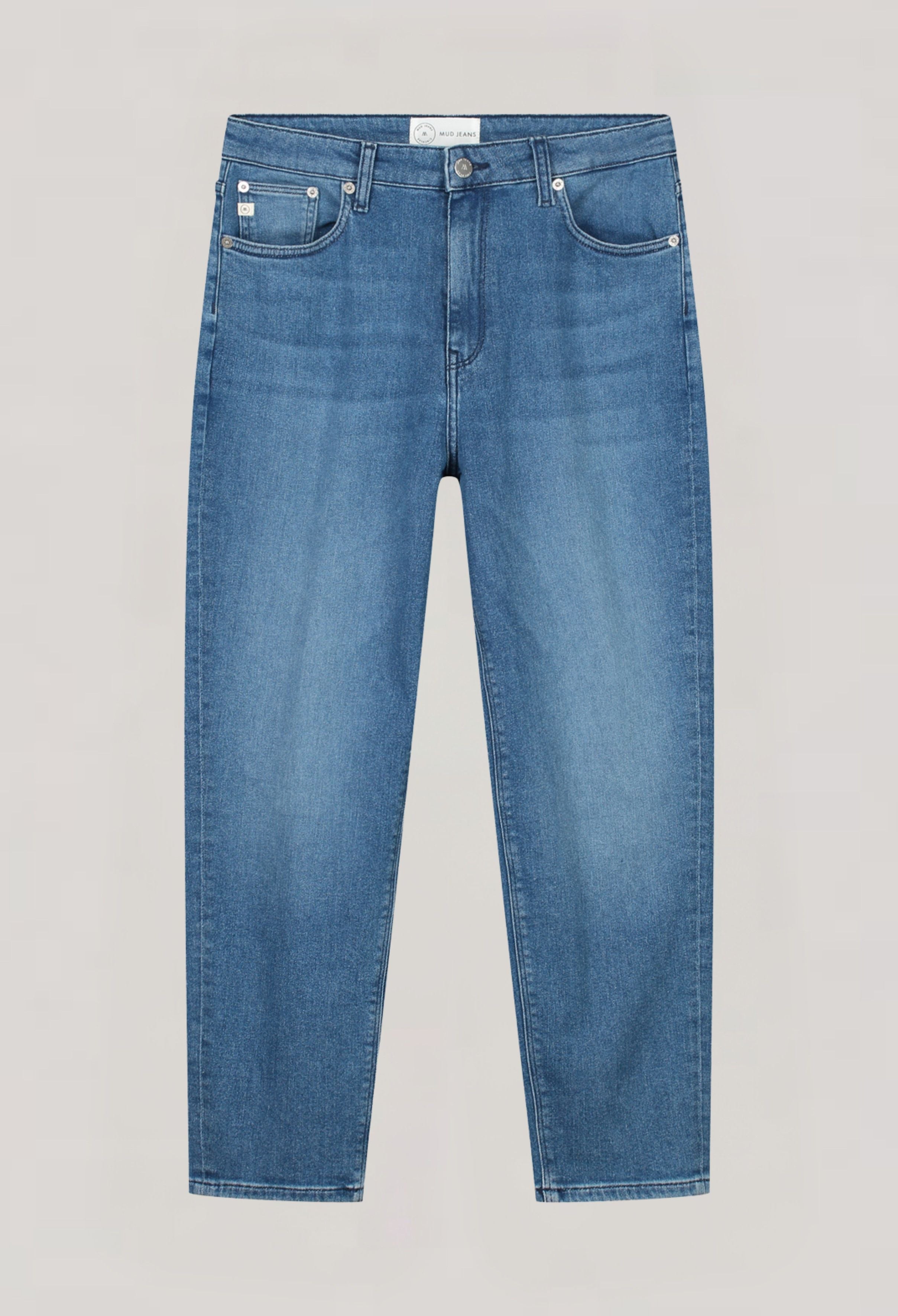 Classic straight-leg blue denim jeans from MUD, featuring a mid-rise waist and sustainable organic cotton fabric.